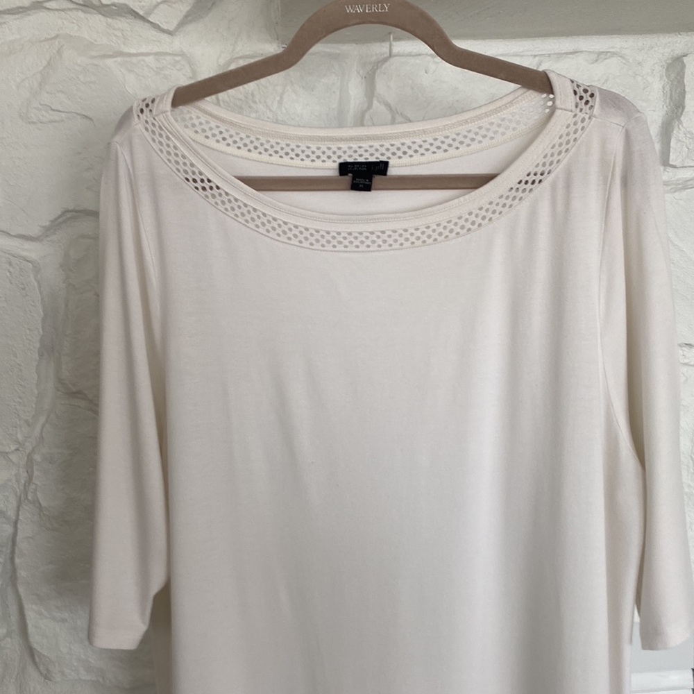 J Jill Creamy White top with lattice trim at neckline and hemline short sleeve - Picture 2 of 9